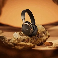 Bose QuietComfort Ultra Headphones 2nd Gen Desert Gold